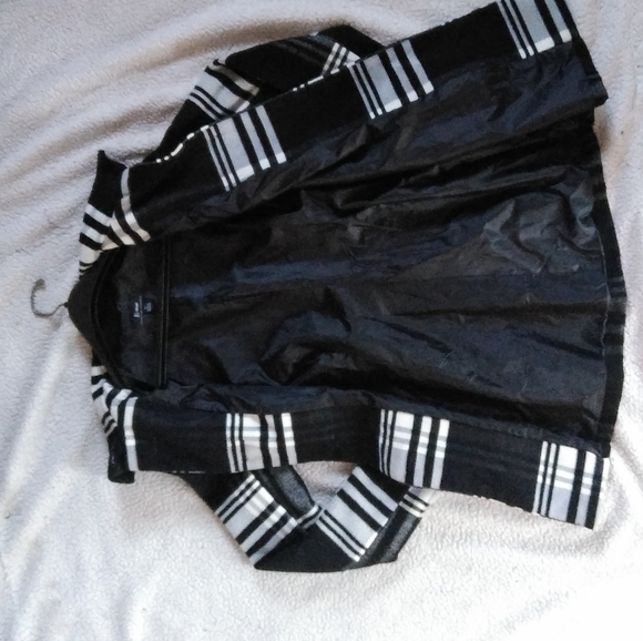 Sold!! - Picture 5 of 9